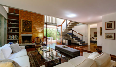 Casa à venda com 4 quartos, sendo 1 suíte,  em Jardim Leonor, São Paulo, SP