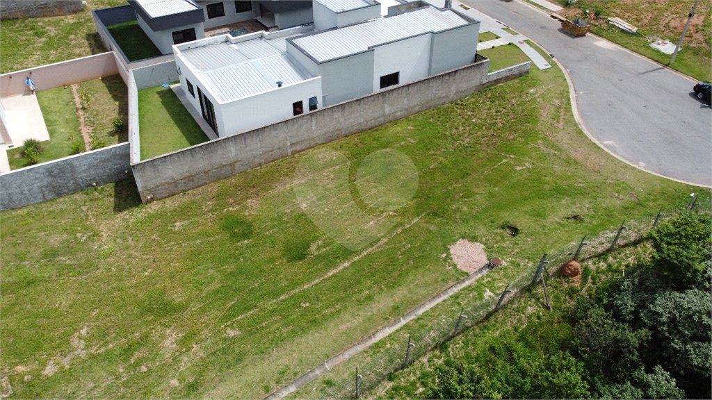 Terreno a venda no condominio Santa Isabel