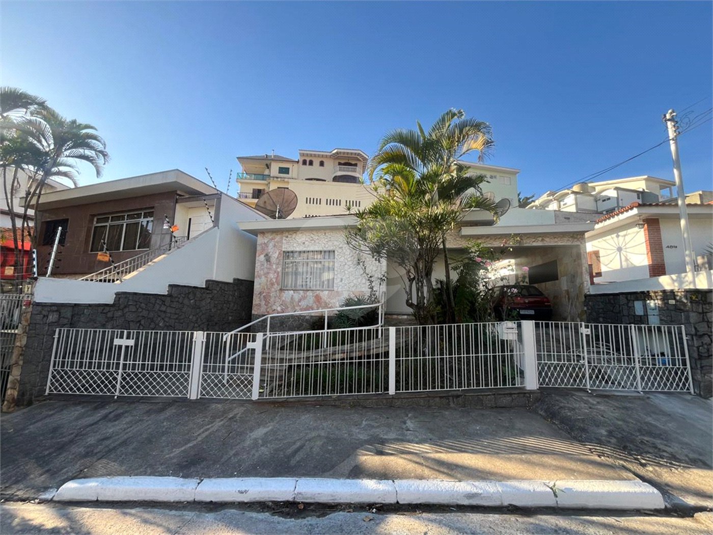 Casa Terrea a venda no bairro do Jardim França