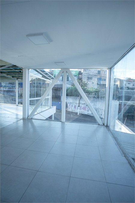 Lindo Salão Comercial para locação com 924m2 no Centro de Atibaia