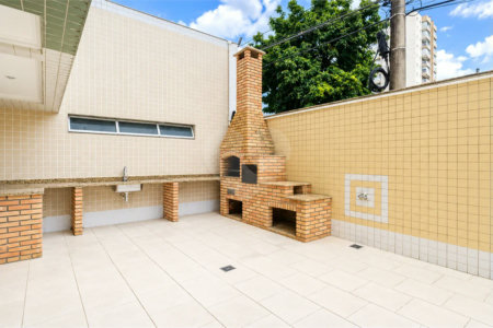 Cobertura duplex no Centro de São Bernardo do Campo, com 3 suítes, hidromassagem, mini spa, área gourmet e 2 vagas de garagem. Aceita permuta por apartamento de menor valor.