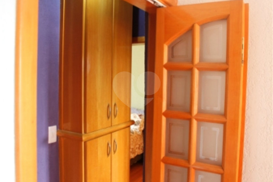 Apartamento 03 Dorm 02 Banheiros 01 Vaga na Saúde para Venda.