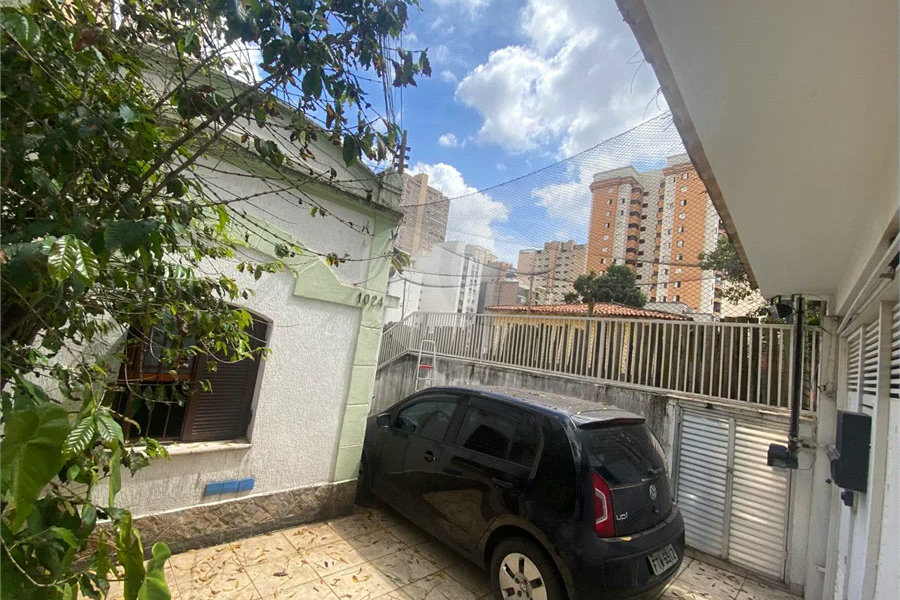 Terreno 10 X 30m,ideal para construtor, com casa principal, mais 3 casas no mesmo terreno e gerando renda, em Perdizes - São Paulo