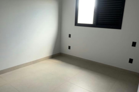 Casa à venda com 3 quartos no condomínio Villa de León, Três Lagoas - MS