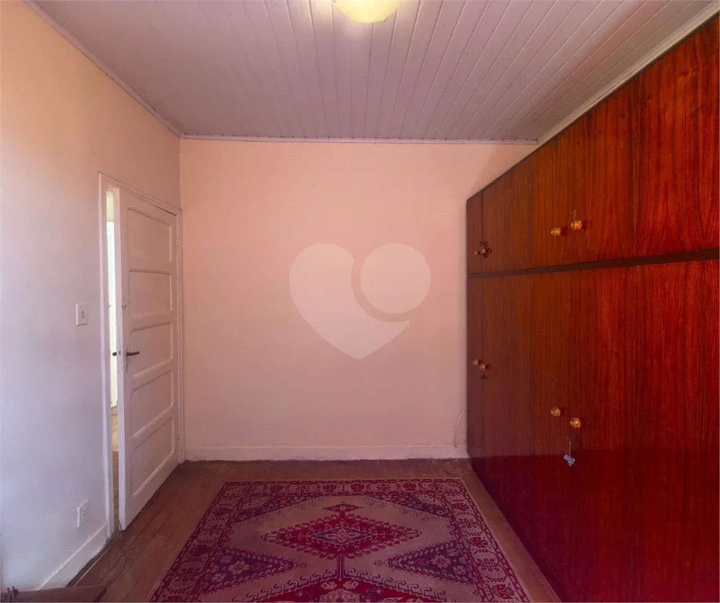 Excelente oportunidade de casa térrea com preço de ocasião