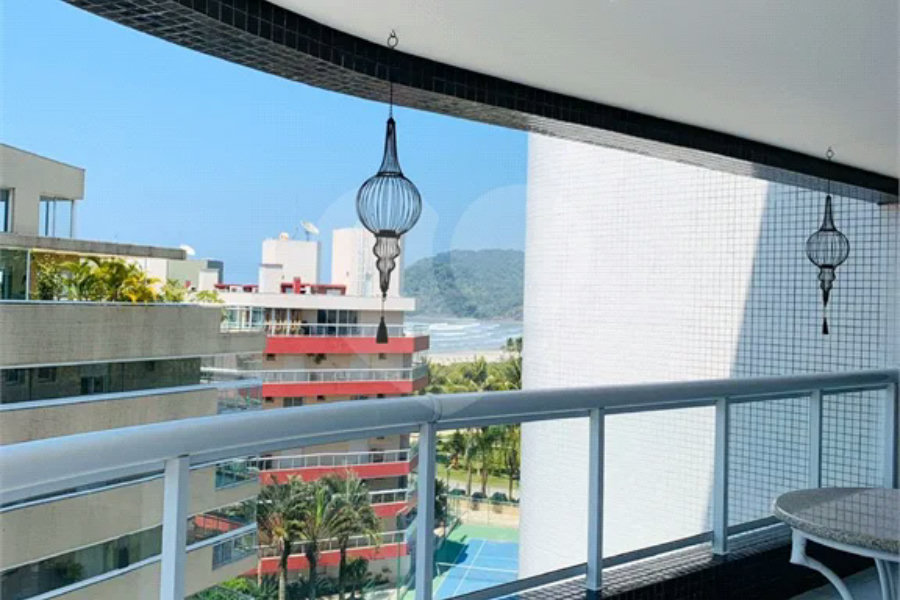 Apartamento à venda com 3 quartos, sendo 2 suítes,  em Riviera de São Lourenço, Bertioga, SP