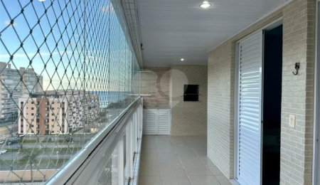 Apartamento à venda com 3 quartos, sendo 1 suíte,  no Centro, Bertioga, SP