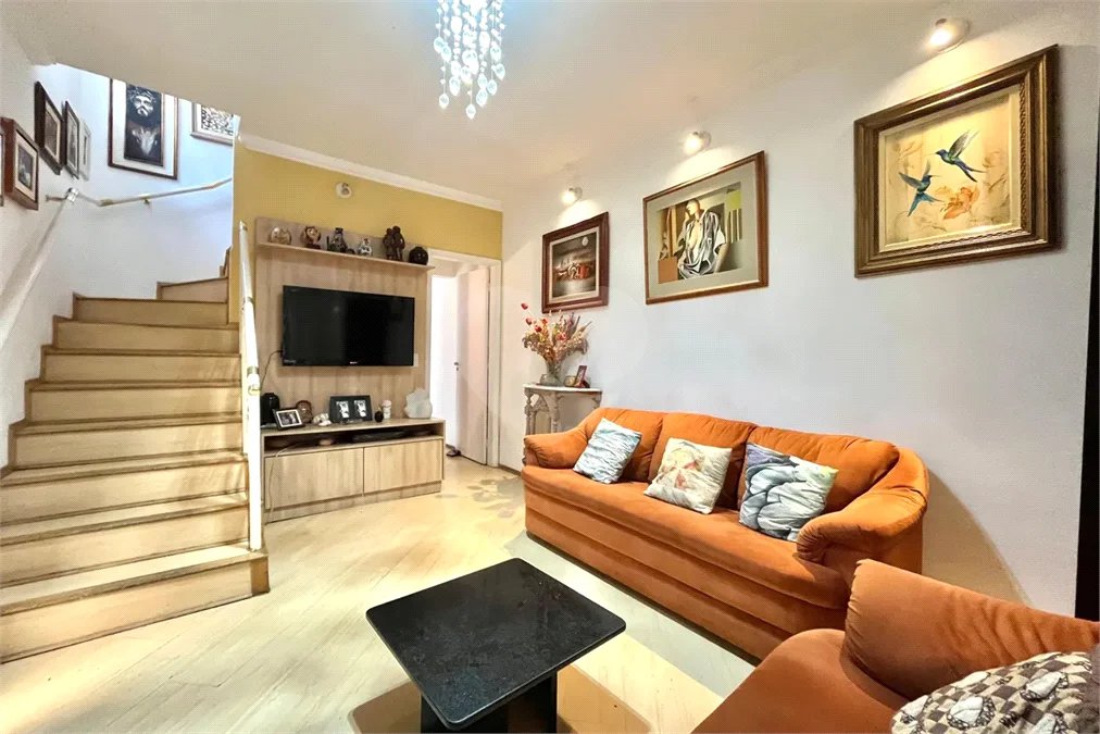 Casa à venda com 160m², 3 quartos e 2 vagas