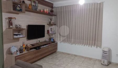 Casa Térrea à venda com 3 quartos, sendo 1 suíte,  no Centro, São João da Boa Vista, SP