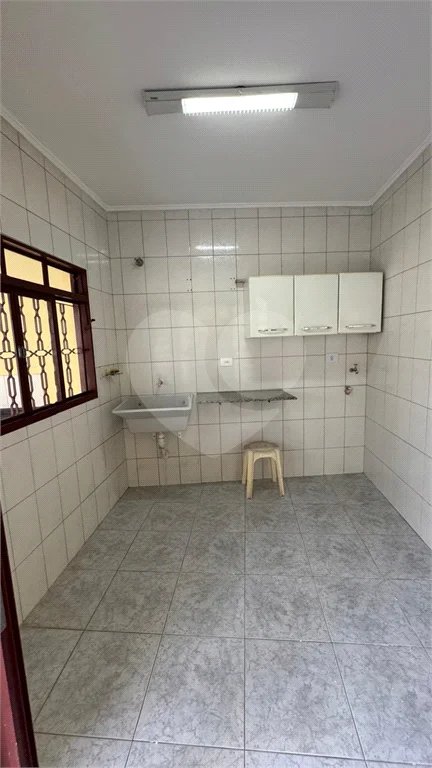 Sobrado na Vila Prudente com 161m², 2 dormitórios, 1 suíte e 2 vagas de garagem