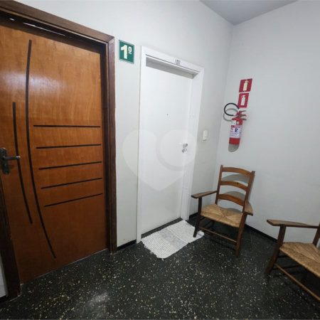 Apartamento no Edifício São Carlos