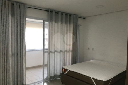 Studio à venda com 39 m² por 429 mil reais a 650 metros da estação Anhangabaú do metrô.