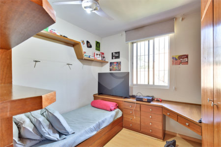 Sobrado à venda com 5 quartos, sendo 4 suítes, em Alto da Boa Vista, São Paulo, SP