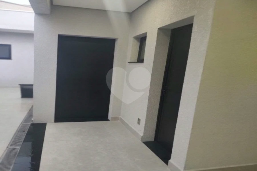 Casa em Indaiatub, recém construída no Condomínio Portal do Itaici
