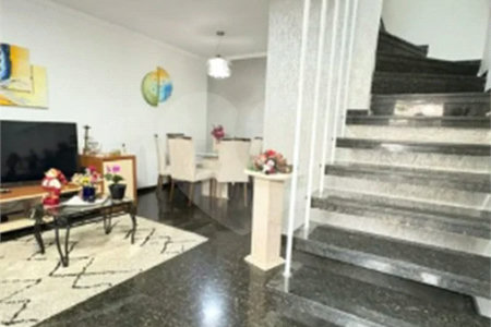 SOBRADO À VENDA NA VILA MARIA | 3 DORMITÓRIOS | SUÍTE COM CLOSET | 2 VAGAS
