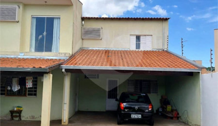 Sobrado à venda com 2 suítes em Residencial Itamarati, São Carlos, SP