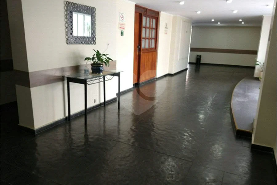 Apartamento em Santana com Sacada e Vaga de Garagem, a 650 m do Metrô