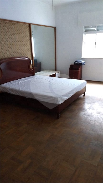 Apartamento à venda no bairro Bela Vista.
