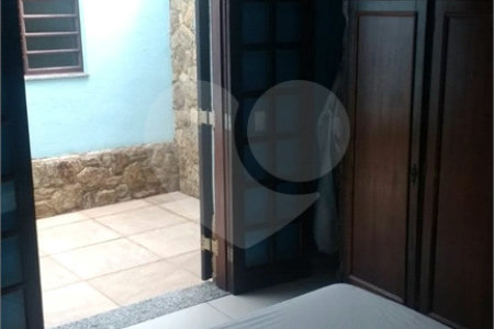 Casa para Venda em Piracaia