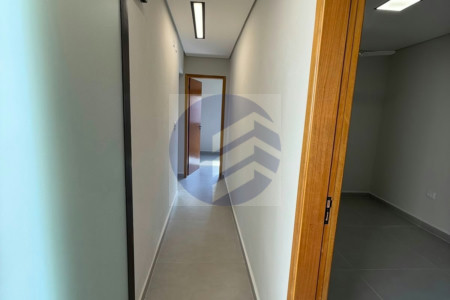 Sobrado à venda com 6 quartos em Vila Universitária, São Paulo - SP