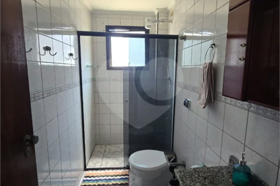 Belíssimo apartamento recém reformado na Praia Grande.