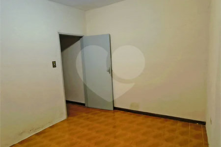 Casa Térrea para Venda – Bairro Vila Avaí, Indaiatuba - com 02 quartos- 01 banheiro-sala -cozinha-quintal e garagem 0 1carro