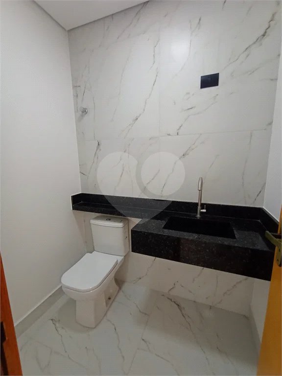Casa com 155m² , 3 dormitórios , sendo 1 suíte , 4 vagas , à venda no Parque das Nações , em Santo André.