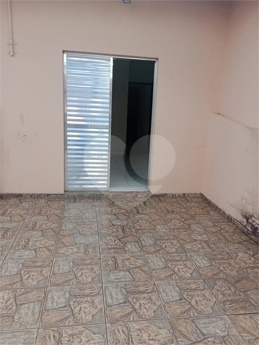 Casa à venda ou para alugar com 2 quartos, sendo 1 suíte, em Jardim São José, São Roque, SP