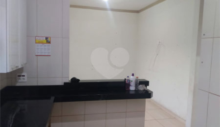 Casa à venda com 2 quartos em Jardim Embaré, São Carlos, SP