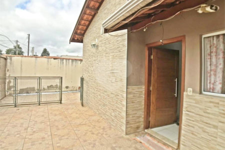 Casa térrea com 3 dorms, João Aranha