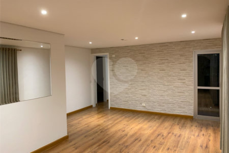 Lindo apartamento reformado!!! Apto a venda 3 dormitórios 1 suite e 2 vagas - Vila Nova Conceição