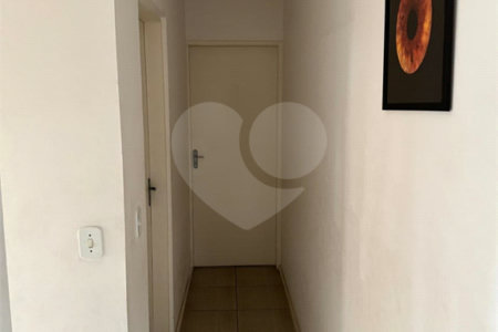 Sobrado à venda com 3 quartos, sendo 1 suíte,  em Parque dos Sabiás, Louveira, SP