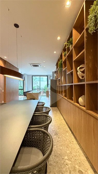Indaiatuba- Sp - Edificio Athmosfera- R$ 1.800.000,00 - andar alto - 130,00 ms de area util - 3 suites, lavabo, sala 2 ambientes, 3 vagas de garagens - Area de lazer - Brinquedoteca - Piscina - Portão eletrônico - Portaria 24hs - sala de ginástica - Salão de festas - Salão de jogos - Cinema