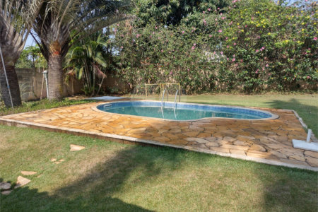 Indaiatuba- Recreio Internacional Viracopos - Terreno com 1000 ms - construido 200 ms - Sobrado com 3 dorms, 1 suite, Ar condicionado nos quartos e sala, cozinha com armários, cooktop, ampla varanda - Quiosque com churrasqueira e piscina , playground, garagem, deposito - R$ 1.500.000,00 - não ace