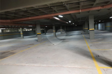 Apartamento no Condomínio Parque das Acácias.