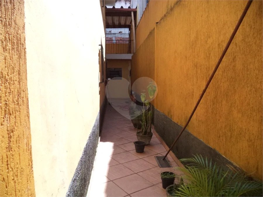 4 dormitórios, suíte no térreo e 2 vagas no Jardim Peri, próximo ao Horto Florestal!