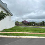 Lote de esquina à venda no Condomínio Faixa Azul