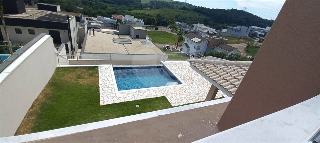 Casa à venda com 3 suítes em Santa Isabel, Louveira, SP