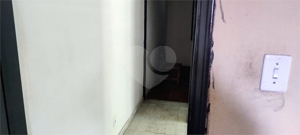 2 Casas – Bairro Aricanduva - c/ Salão Alugado – 56 m2 e 80 m2 – Terreno 5 x 25