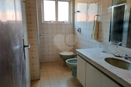 Casa grande com 3 quartos à venda em Campo Belo - SP