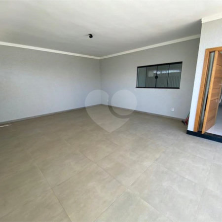Casa térrea nova para venda no Parque Belvedere