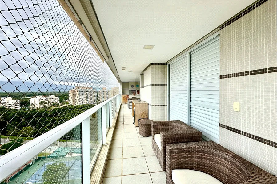 Apartamento à venda com 3 suítes em Riviera de São Lourenço, Bertioga, SP