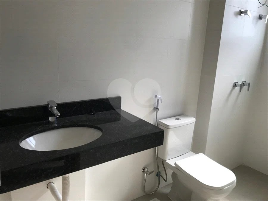 APARTAMENTO 02 DORMITÓRIOS COLADO NA USP