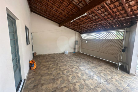Casa a venda no Jardim Zavaglia