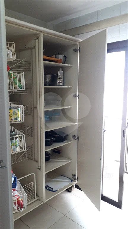 Apartamento à venda mobiliado nos Jardins — 126 m²