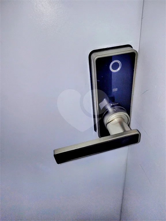 Studio Mobiliado na República – 22m² com Varanda