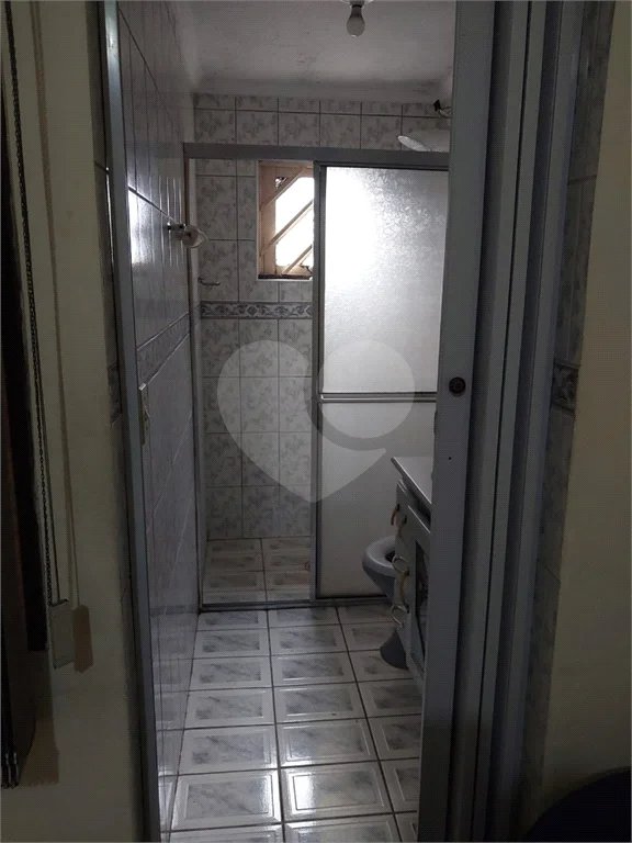 Sobrado à venda com 212 m², 2 quartos (suítes), 3 banheiros e 2 vagas de garagem, em São Caetano do Sul