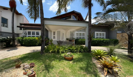 Casa à venda com 4 quartos, sendo 3 suítes,  no condomínio Portal das Asturias, Piracicaba - SP