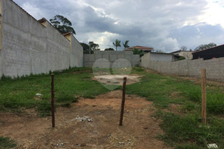 Terreno à venda em Nazaré Paulista