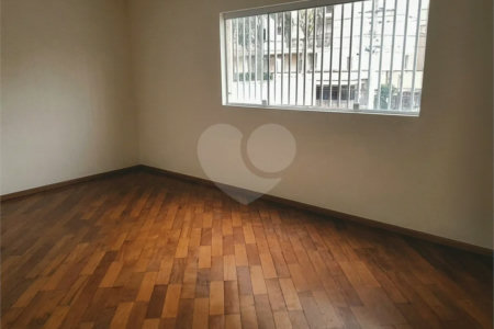Prédio á venda - Saúde